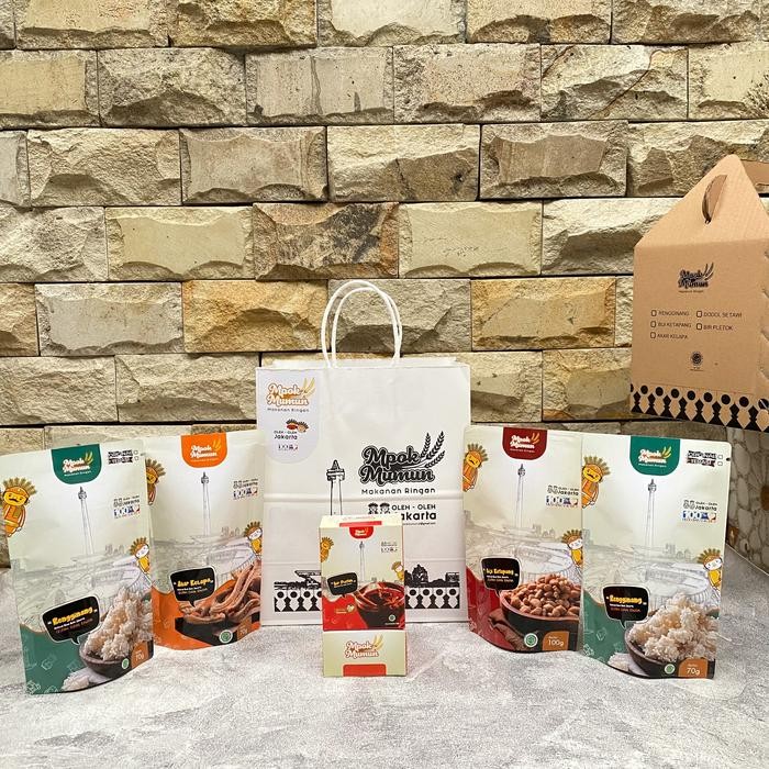 

Paket Oleh Oleh Dari Jakarta Khas Betawi Mpok Mumun Dengan Paper Bag Terlaris
