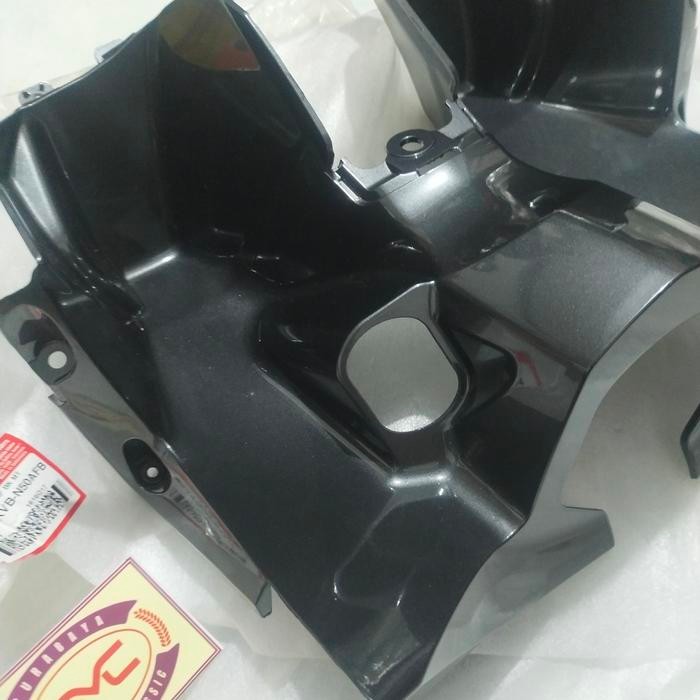 81131-KVB-N50AFB COVER INNER COVER KONTAK VARIO TECHNO 110 KARBU ABU ORI AHM