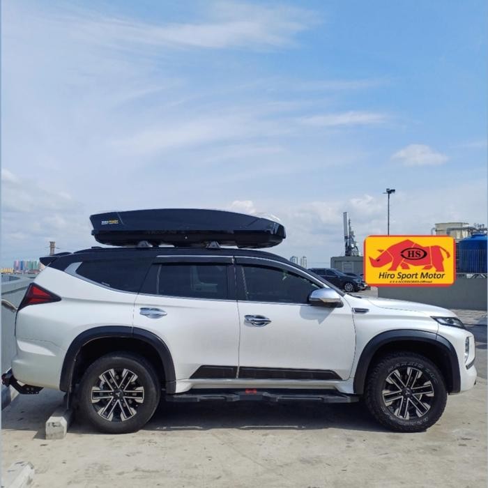 PREMIUM roof box hirorack 900 L model thule motion XT