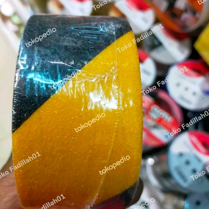 

Neosign - Maxbuilt Isolasi Lakban Anti Slip Hitam Kuning 5 Cm X 5 Meter