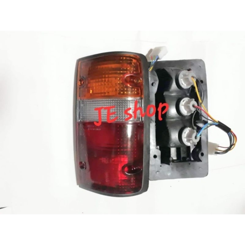 Lampu Stop Kijang Grand/Lampu Bela Kijang Grand-4Baut