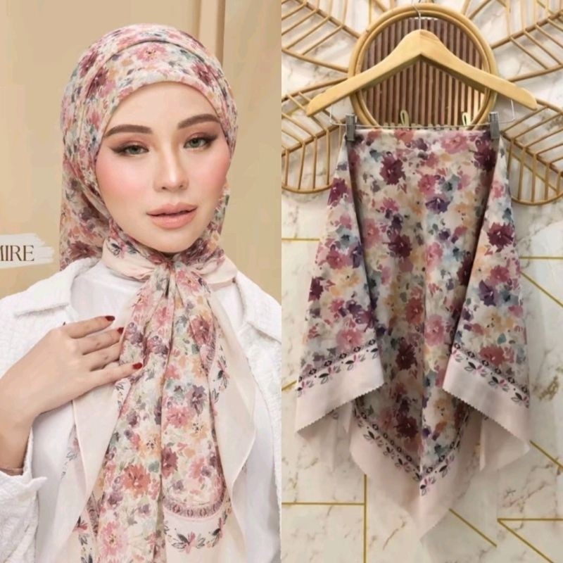 Segi Empat Voal Motif Hologram Bunga Cantik Hijab Turki/Hijab Segi Empat Voal Motif/Hijab Motif