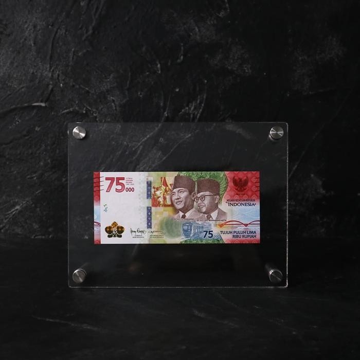 

Aman - Frame Uang Akrilik Stand Pajangan Uang Kertas Display Uang Kertas