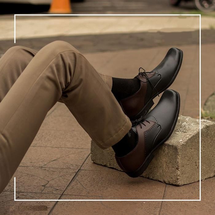 Paulmay Sepatu Formal Pria Milan 75 Shoes Pantofel Hitam Kerja Karet