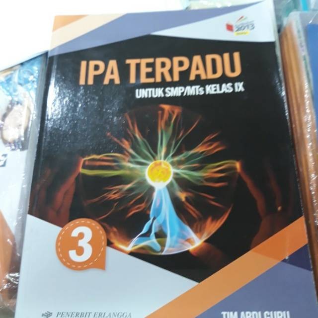 Buku IPA Terpadu kelas 9 revisi Erlangga