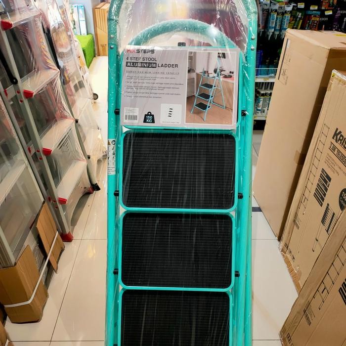 Krisbow Tangga Lipat 4 Step Dengan Busa Dudukan - Hitam