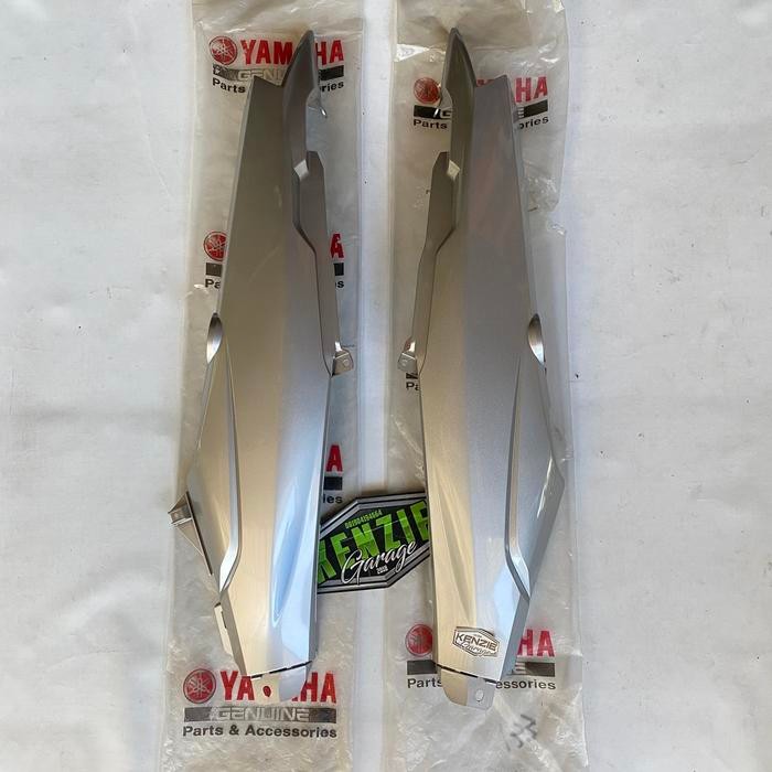 Cover Body Bodi Belakang Kanan Kiri Yamaha Vega R New Silver Original