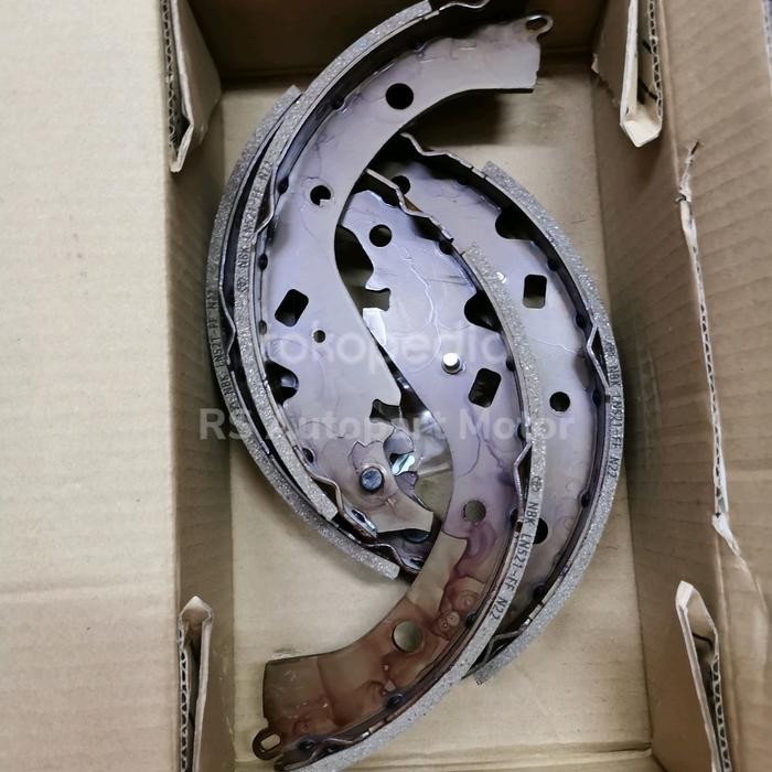 Kampas Rem Belakang Toyota Wish 2008-2009 Tromol