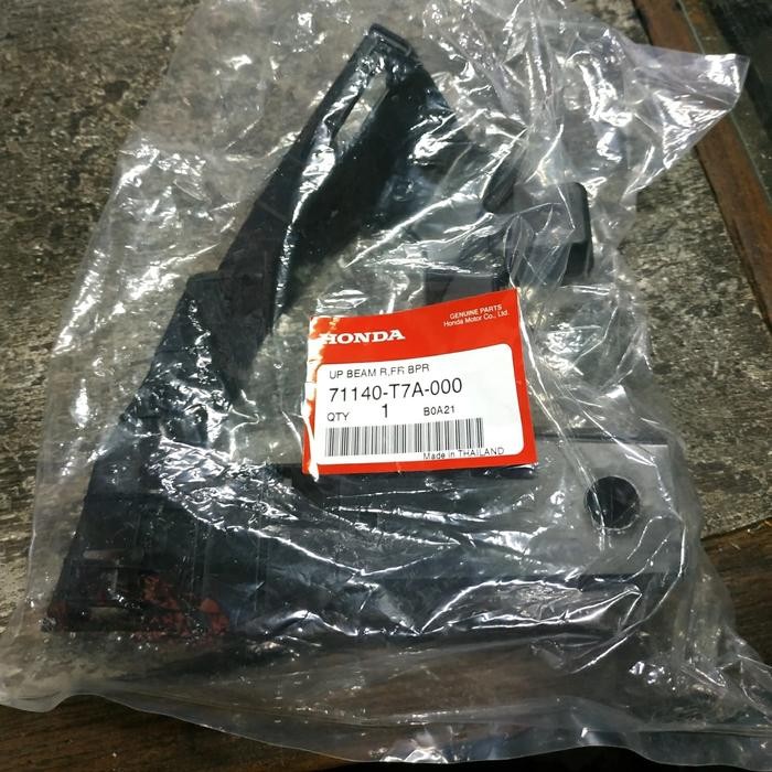 Bracket Lampu Kanan Hrv 2014-2017. Original