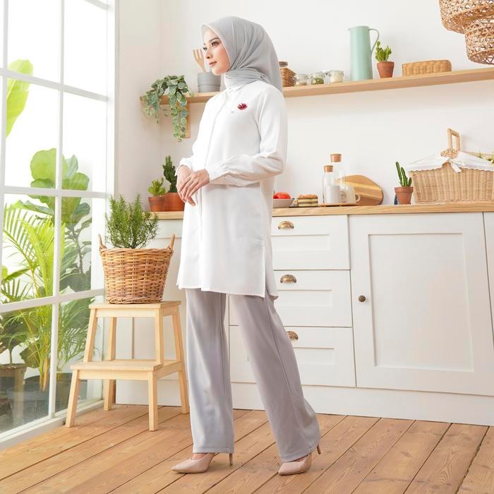 Wulfi Atasan Kemeja Tunik Day To Day Katun Cotton Madinah White kantor muslim Nyaman Panjang