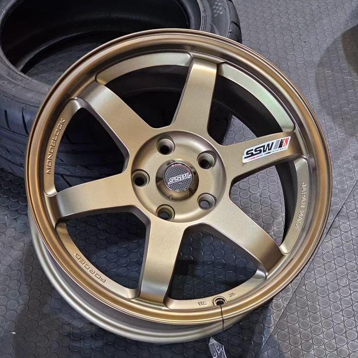 velg SSW S205 R17 VOLKRAYS TE37 velg ring 17 wrv innova juke xpander