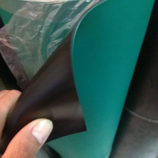 

Karet anti statik listri / Rubber mat ESD hijau hitam 2mm 1m x 1m