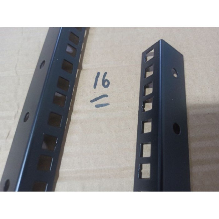 (Expert) Besi Rel Rack Mounting 16 U - Minus akurasi tanda