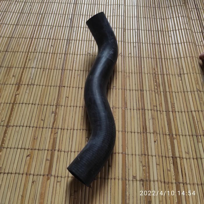 Selang Radiator Bawah Fiat Uno 1