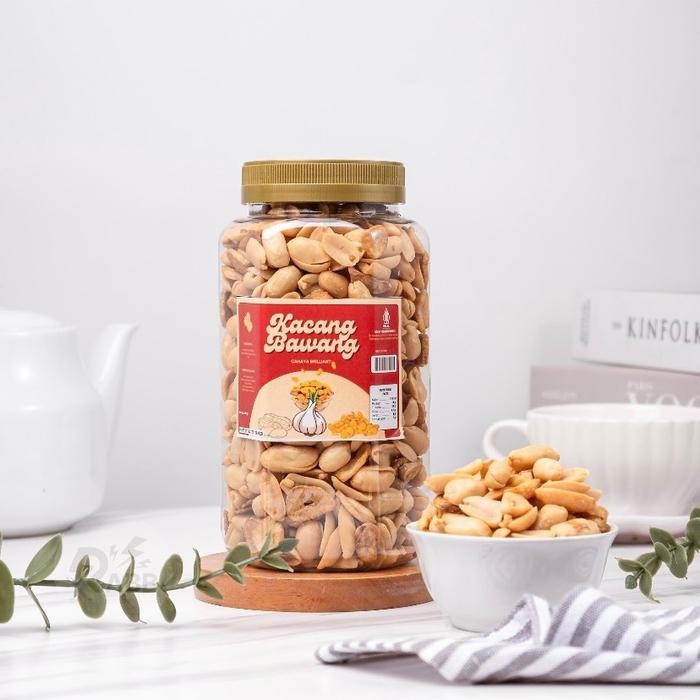 

Kacang Bawang Goreng Renyah Premium 400 gr - Asin Gurih, Ada Manisnya snack bumil Cemilan Food