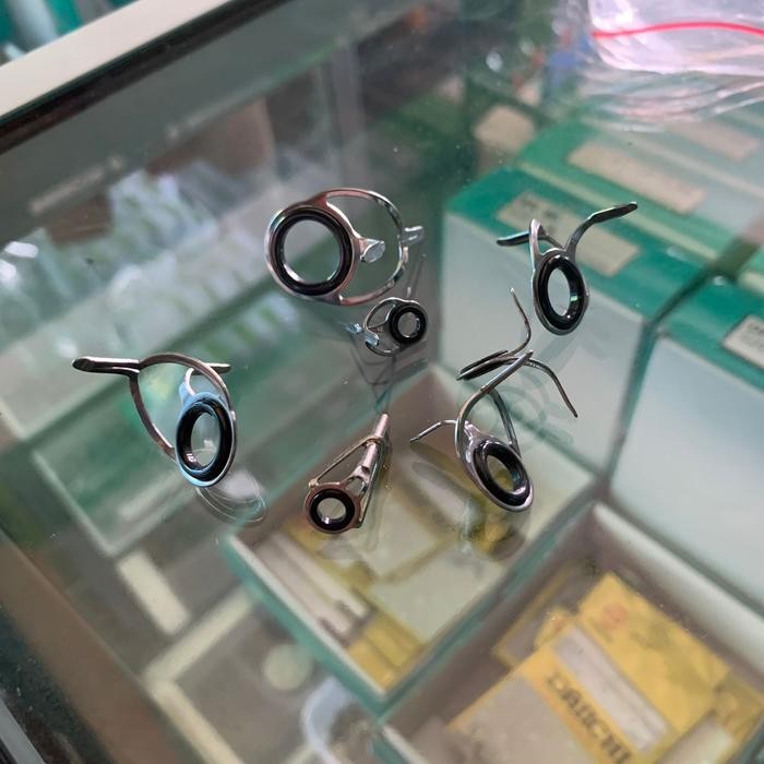 RING GUIDE SET ULBC 2 KAKI UNTUK JORAN TEGEK KRAMIK WARNA HITAM