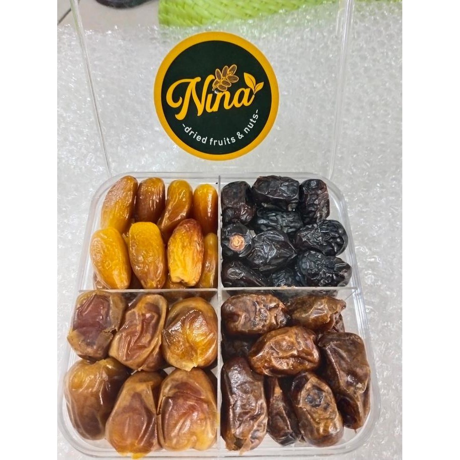 

Paket Kurma Kombinasi Organik / Kurma Mix ( Ajwa Sukari Ruthob Tunisia Yaman ) 700G / Hamper Makanan