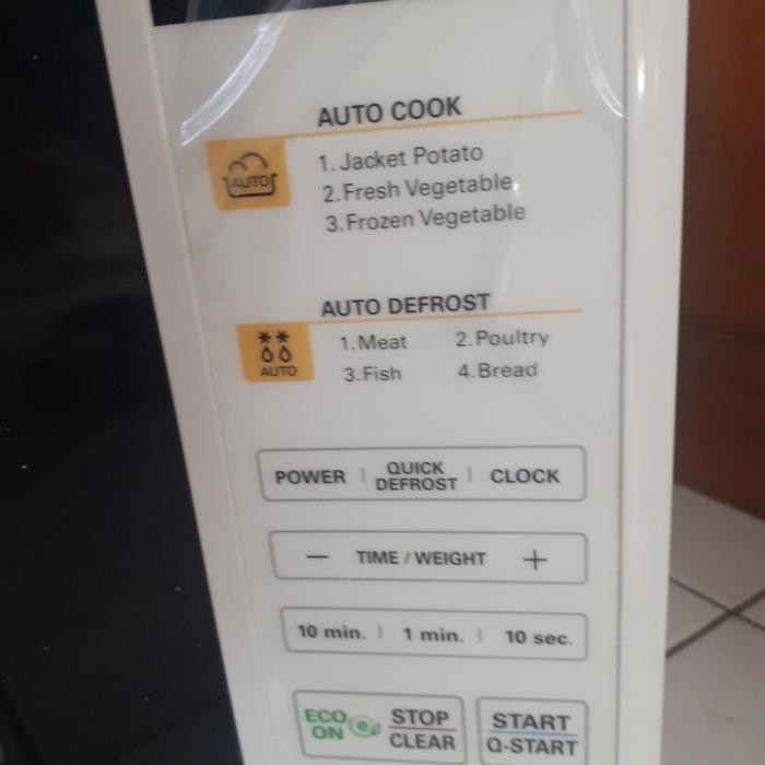 MICROWAVE LG MS2042D