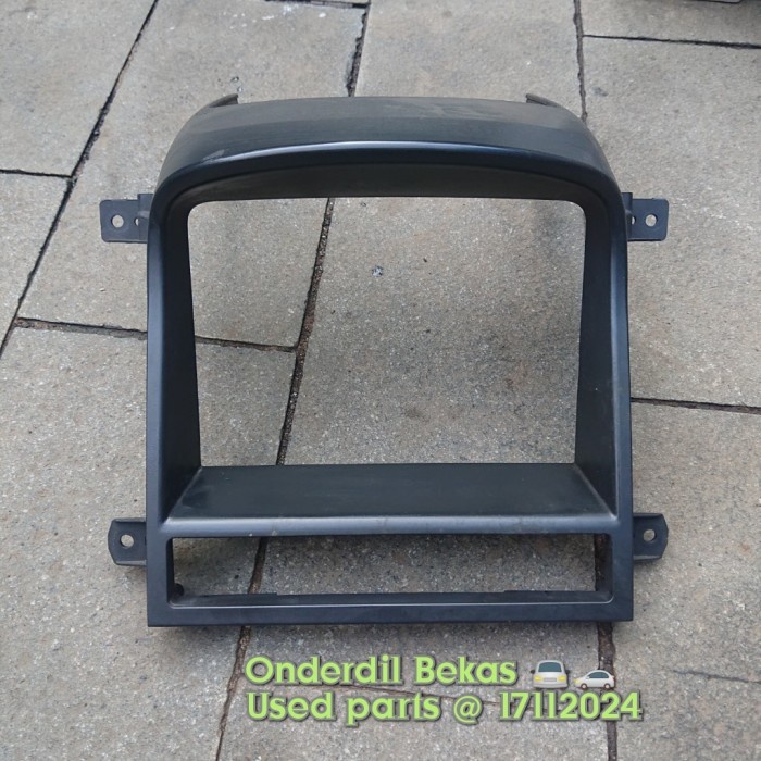 frame garnish dashboard chevrolet captiva 2008