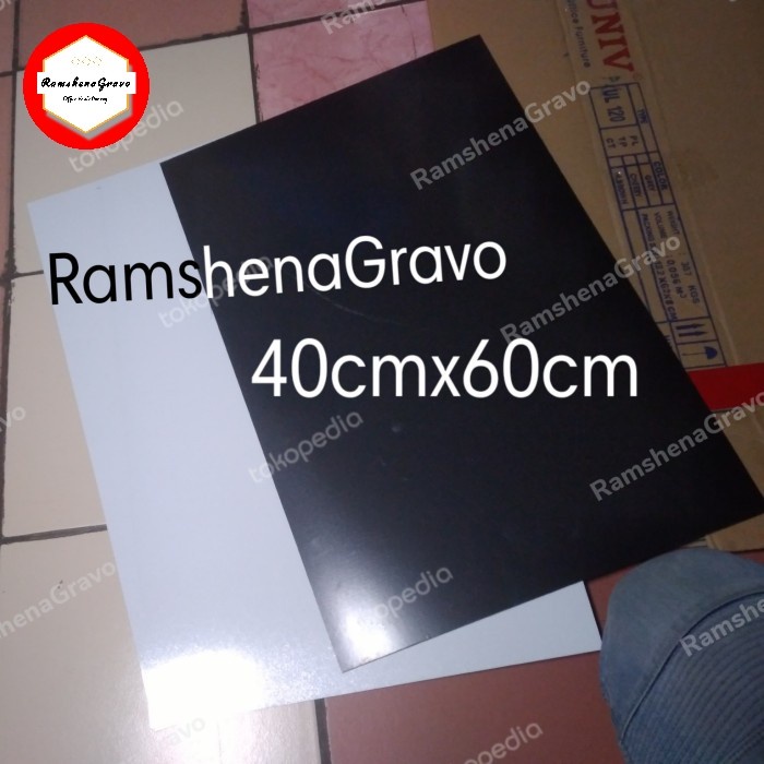 

gravoply putih teks hitam&hitam teks putih 40cmx60cm tebal 1.5mm Kode 1254