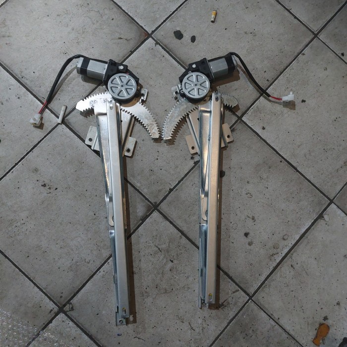 regulator dan dinamo power Window taft gt dan feroza