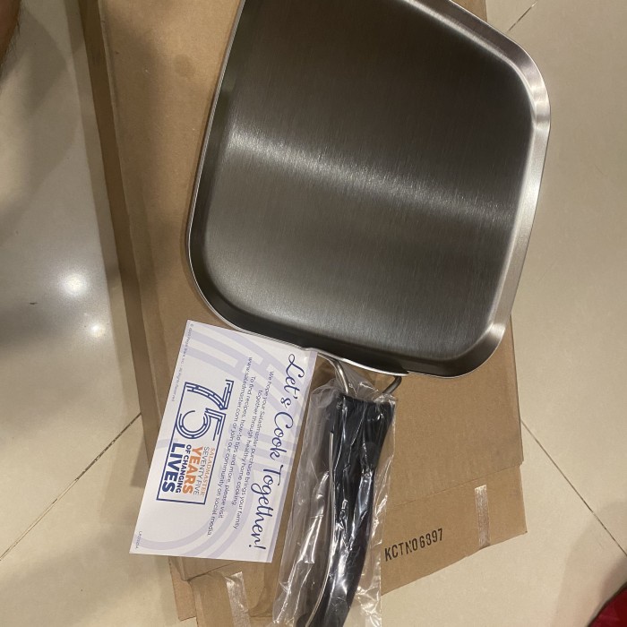 SALADMASTR 11 IN (27,8 CM) SQUARE GRIDDLE