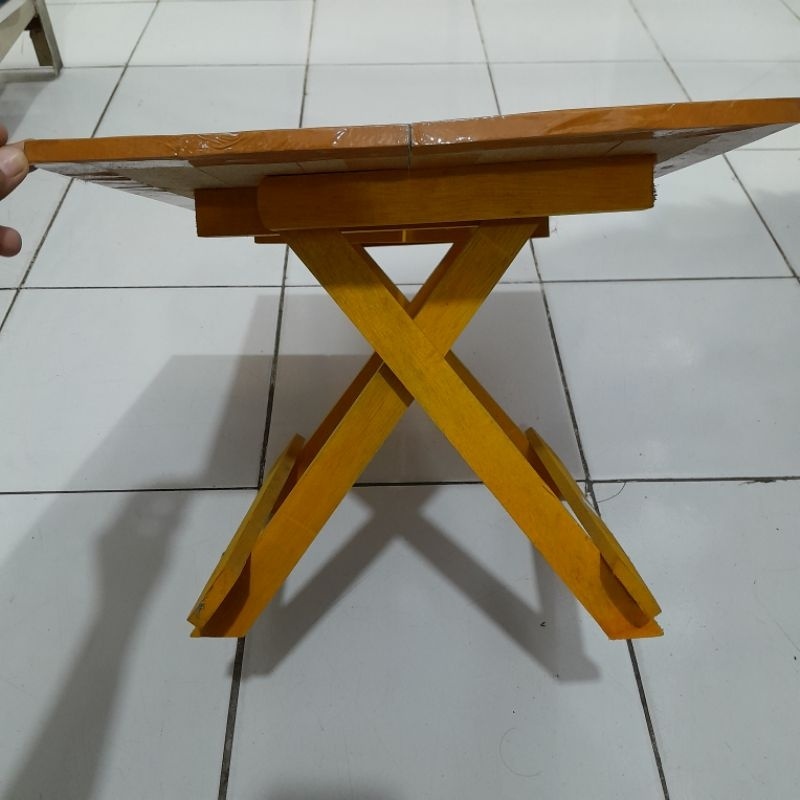 

Hotss Meja Belajar Lipat Kayu / Meja Menggambar / Meja Mengaji / Meja Lipat
