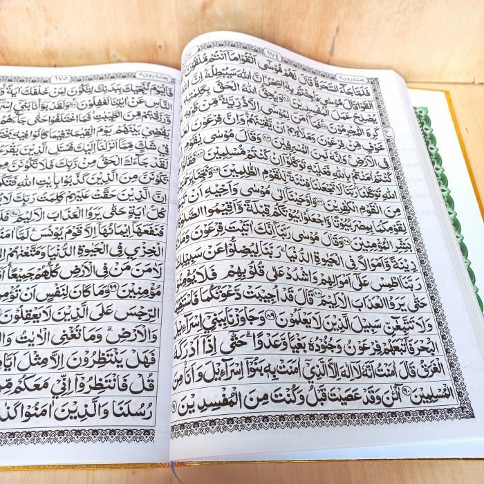 ALQURAN COVER EMAS JUMBO, AL-QURAN LANSIA NON TERJEMAH, ALQURAN MANULA KODE 622