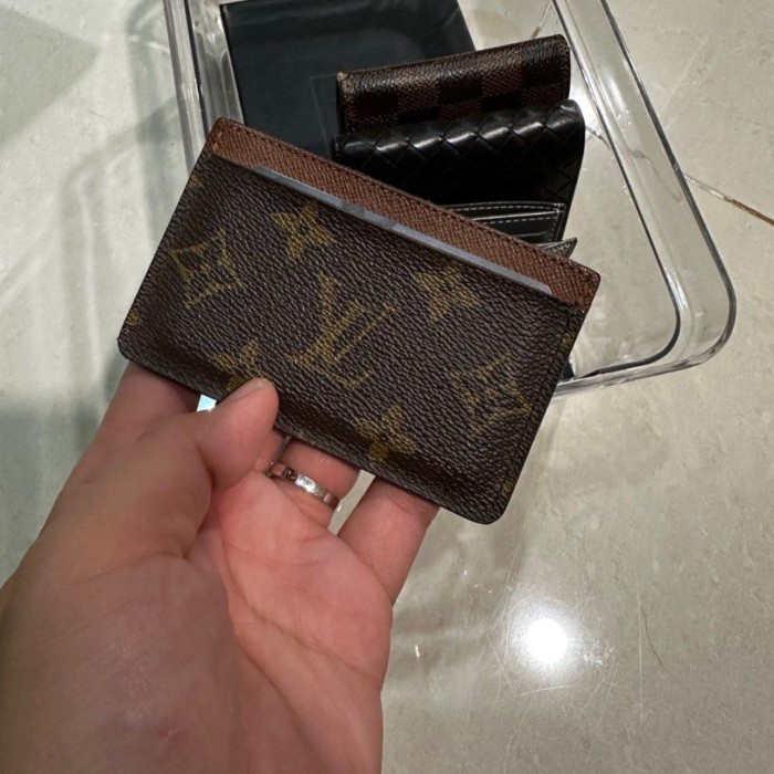 

LV Monogram Card Holder - Brown Kode 1168