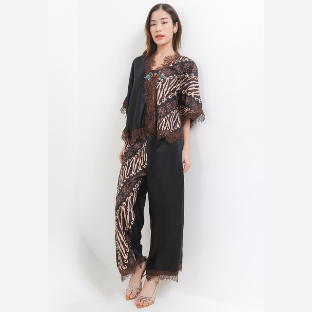 LUIRE by Raden Sirait Setcel Reling Batik Wanita