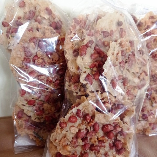 

Wdo - Rempeyek Peyek Kacang Tanah Home Made Renyah Gurih Isi 12-14