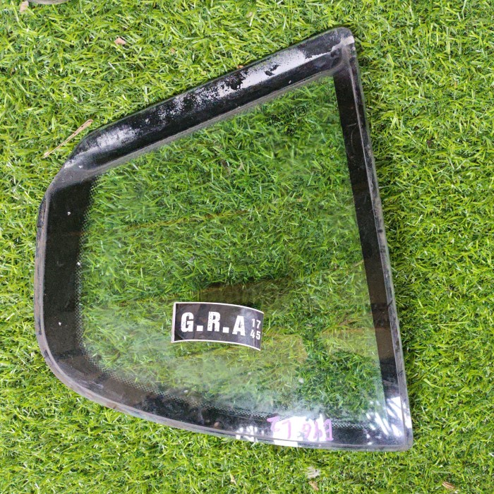 Kaca Mati Pintu Kiri Bmw E46 Original Bekas