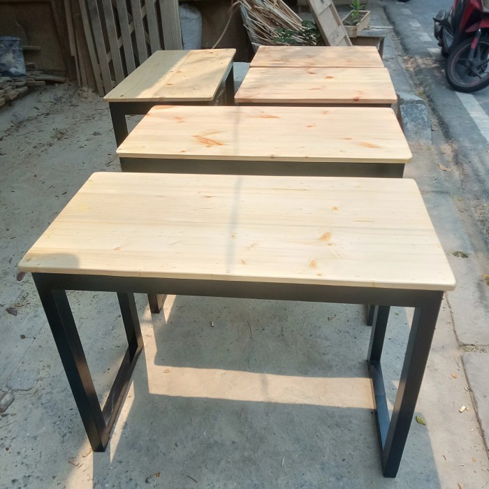 Meja Makan Ukuran 100X60X75