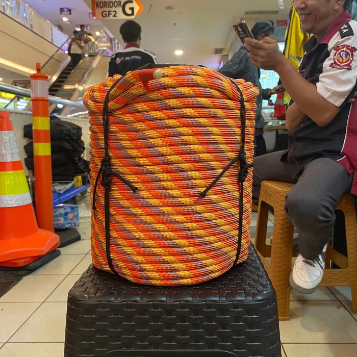 TALI KARMANTEL DINAMIS 10,5MM X 200M BRAND ADELA / SAFETY CLIMBING PANJAT