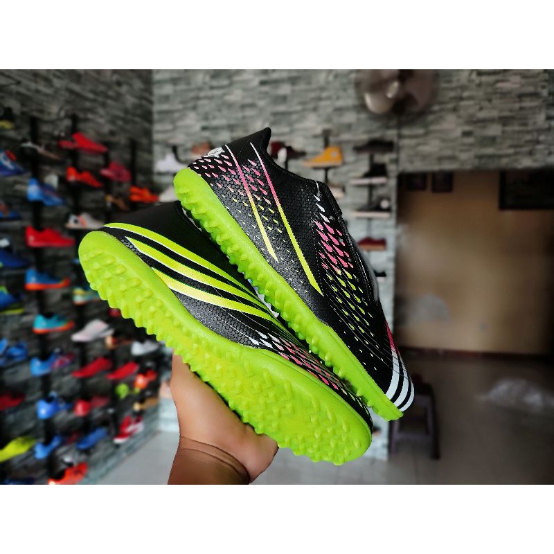 BEST SELLER SEPATU FUTSAL PONTIANAK