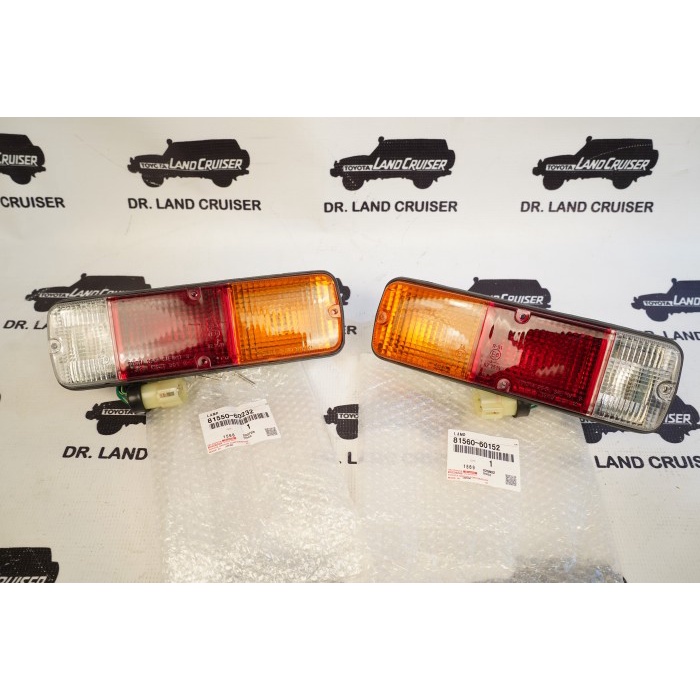 LAMPU STOP HARDTOP FJ40 BJ40 REM BELAKANG SEPASANG ORISINIL