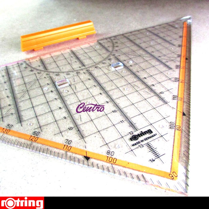 

Rotring Segitiga Pegangan Centro 32Cm (Asli)