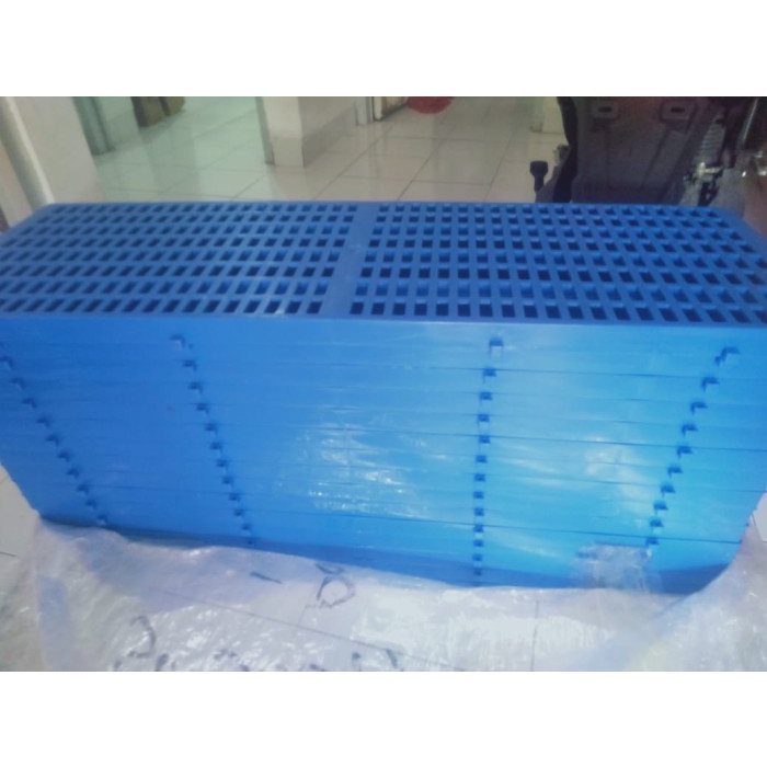 ALAS MATRAS/BLOCK MATRAS KANDANG ANJING KUCING/ALAS KANDANG/TATAKAN KANDANG/ALAS KANDANG KUCING