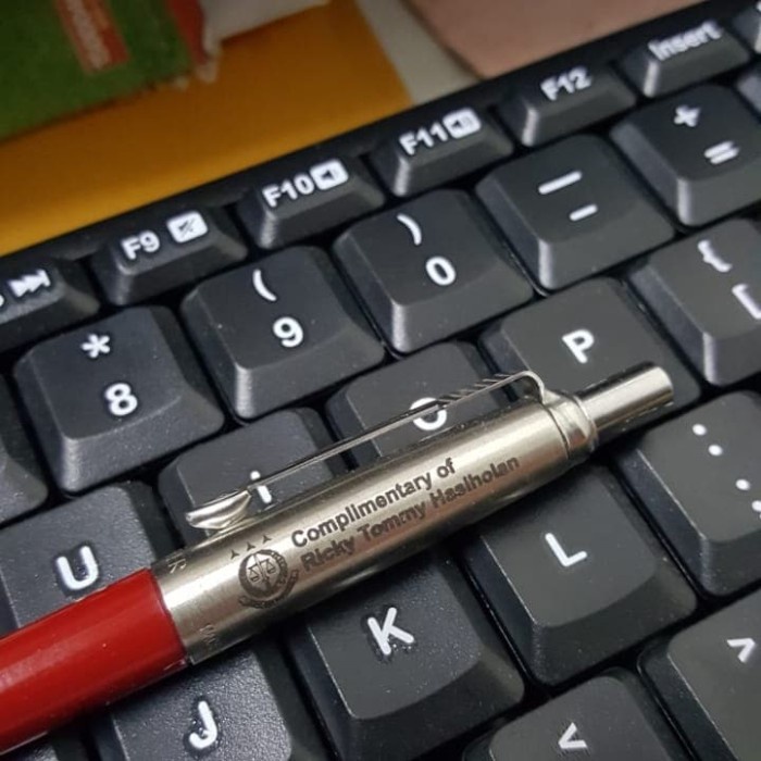 

JTTOP" PULPEN PARKER JOTTER ORIGINAL GRATIS GRAFIR UKIR NAMA