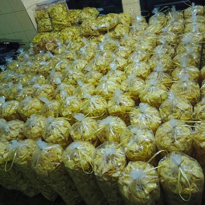 

kecimpring singkong bawang daun 1 kg Makanan Cemilan / Snack Food Keripik Kering