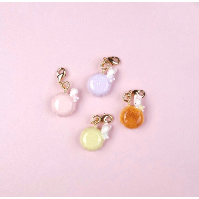 

Terlaris Mooncake Detachable Charm - Jasmine Tease handmade charm SALE