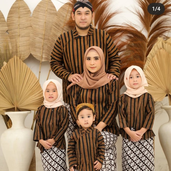 FREE ONGKIR Setelan Baju Lurik Adat Jawa Seragam Couple Keluarga
