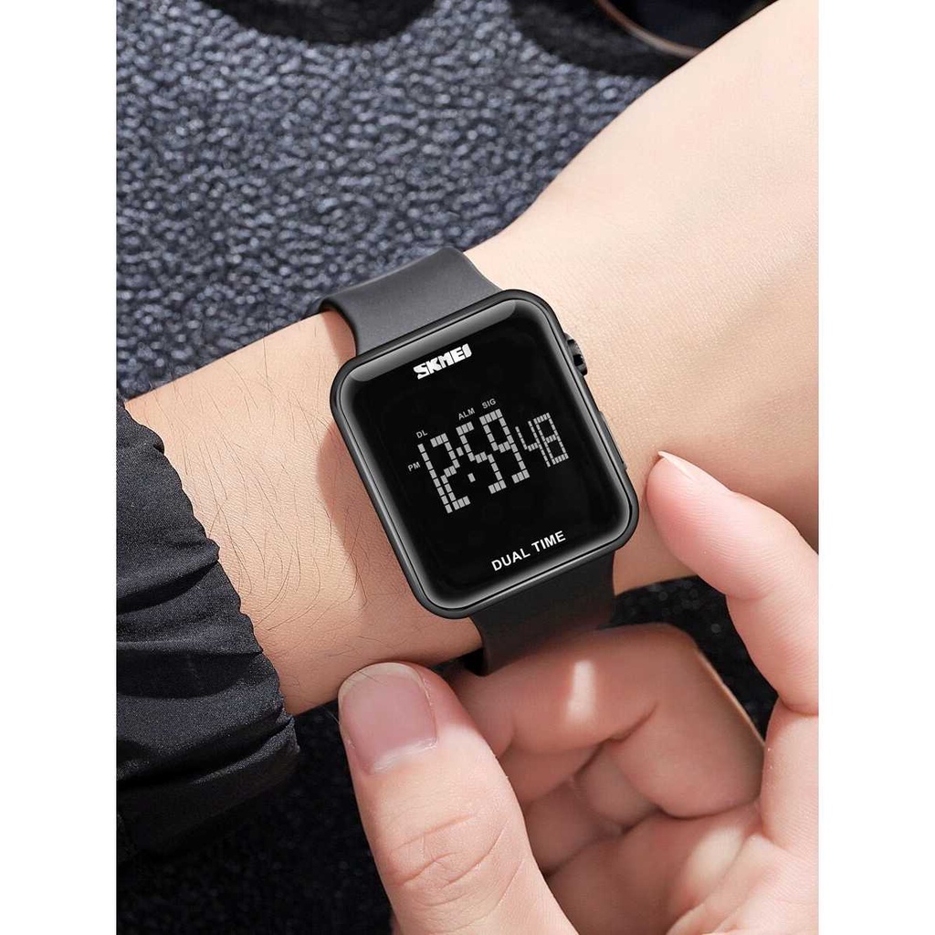 Jam Tangan Digital Pria Stylish dengan Strap Silikon Waterproof 30M - SKMEI 1271