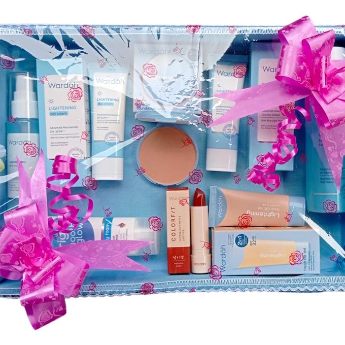 Wardah Seserahan/ Paket Parsel Kosmetik Set Lamaran / Paket Seserahan Wardah Lightening Gratis Box/