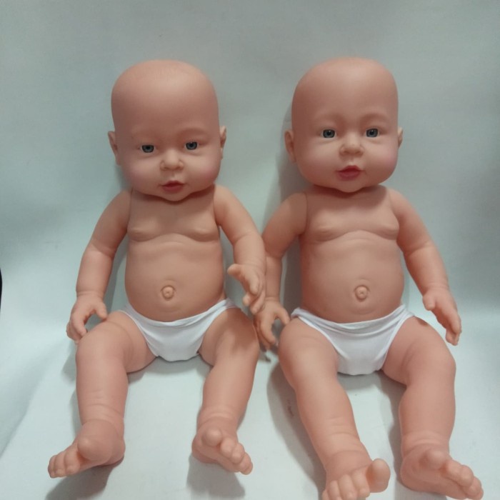 boneka bayi karet untuk peraga / praktek