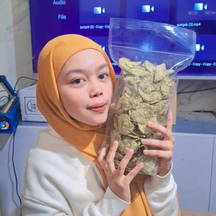 

500gr - Keripik Bayam (Gungek Bayam) Rasa Original Camilan Food Snack Asin organik tidak ada efek