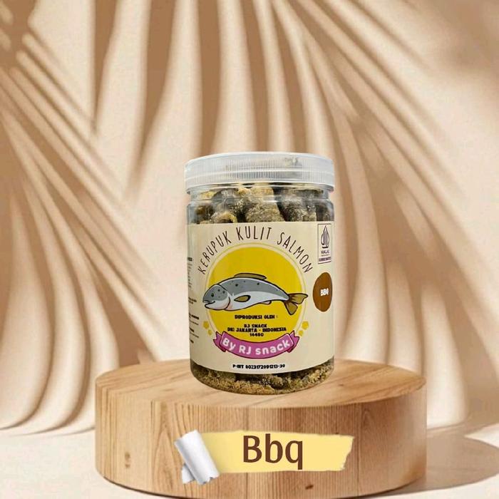 

Fish Skin Chips Salmon Rasa BBQ 110gr Kemasan Toples Kerupuk Kulit Salmon Bebas Alami Cemilan Laut