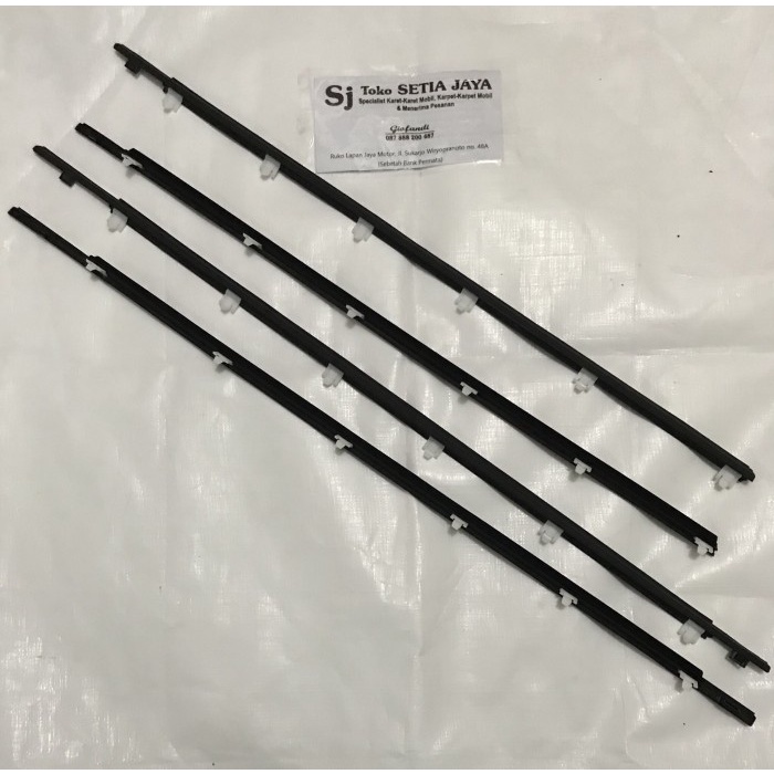 Pelipit kaca avanza xenia new