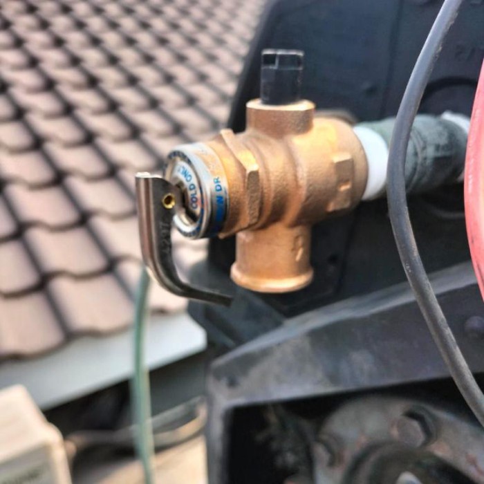 Safety Valve Solahart HT 55 - Jual Spare Part Solahart Original