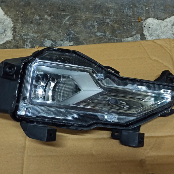 foglamp lampu kabut wuling almaz kanan original
